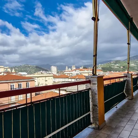 Apartment 21a - Vista Mare A 2 Passi Da Tutto *